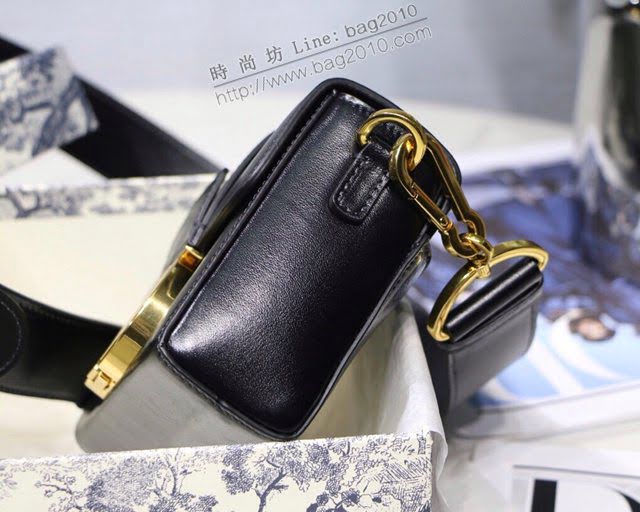 Dior女包 迪奧30 MontaigneMini Box蒙田包 Dior肩背斜挎包  dfk1762